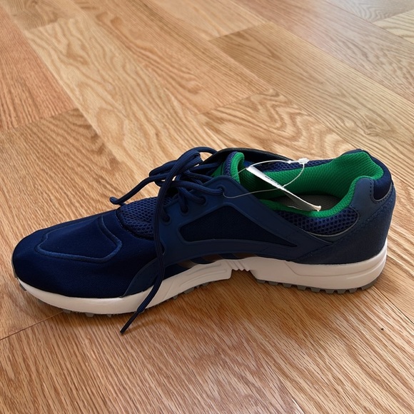 NIB! Adidas mens SZ 9, Racer lite original running shoes . - Picture 11 of 12